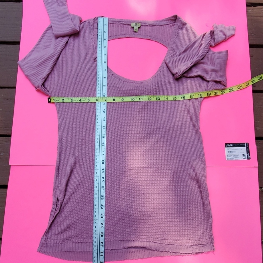 True Craft Open Back Long-Sleeve - Picture 8 of 8
